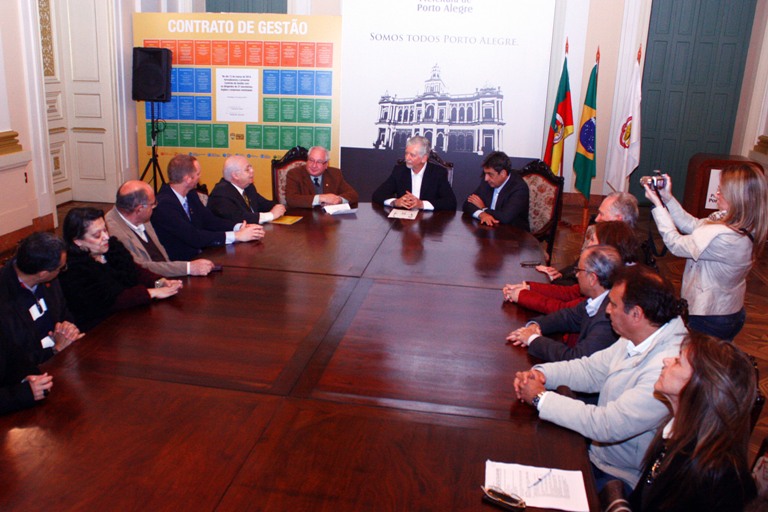 Prefeito Fortunati recebe reivindicações do Fórum da Construção Civil