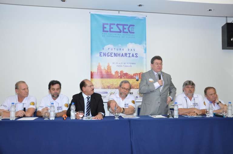 Representantes de entidades iniciam trabalhos no XIV EESEC