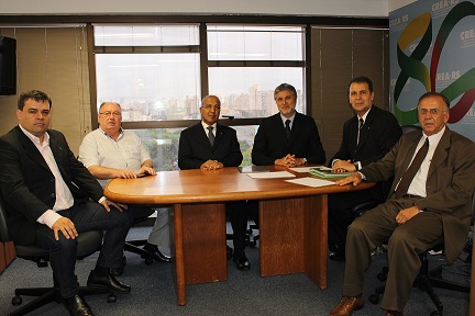 Dirigentes da Mútua-RS se reúnem com presidente Eng. Melvis