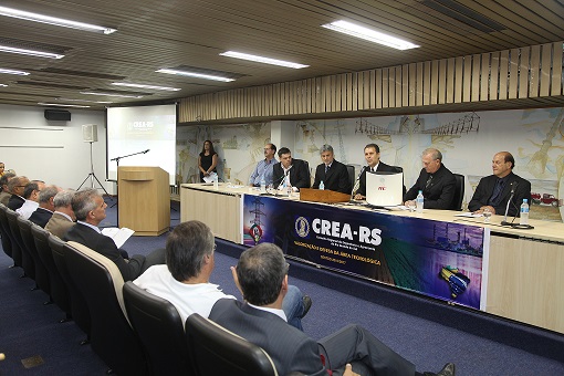 Posse administrativa e renovação do terço de conselheiros do CREA-RS