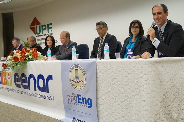 Lei Kiss foi tema de abertura do EENAR 2015