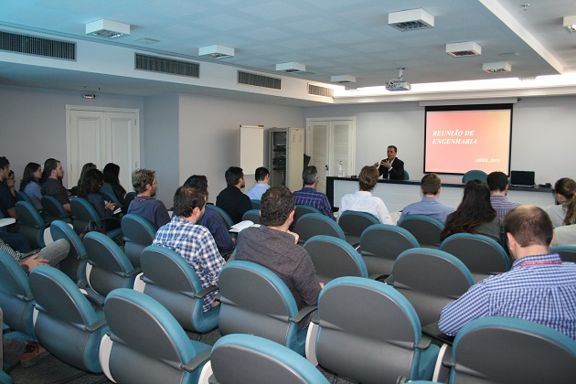 Palestra na Construtora Cyrela aborda desafios da Engenharia no Brasil