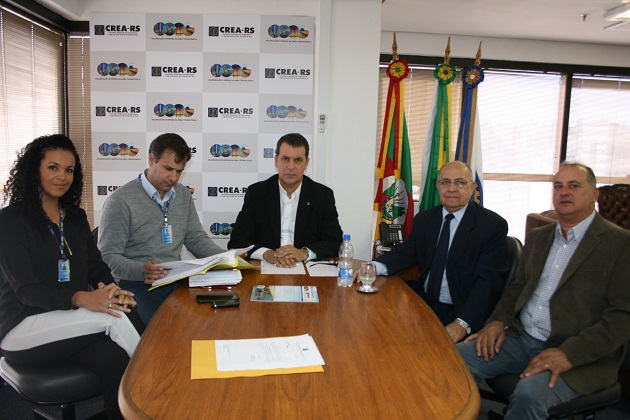 Escola técnica de Uruguaiana cadastra curso em Agropecuária no CREA-RS