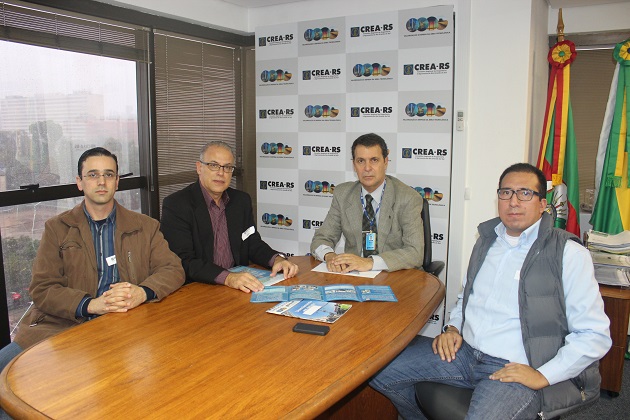 Representantes da Furg, em vista ao Conselho, avaliam registro de novos cursos