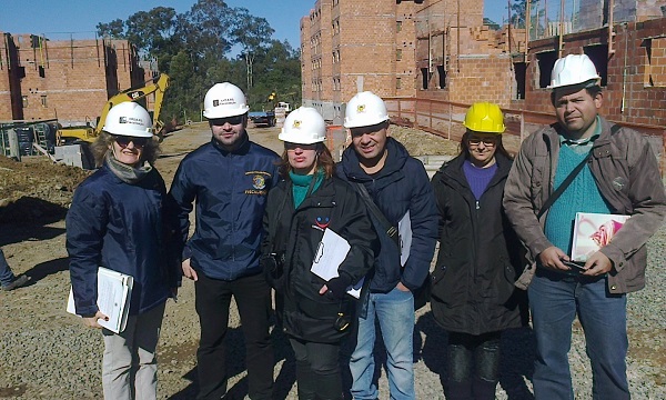 Força-tarefa fiscaliza empreendimento do Minha Casa Minha Vida em Caxias do Sul