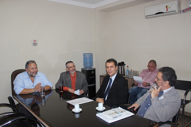 Articulação política pela defesa de cargos técnicos no Sanep/Pelotas
