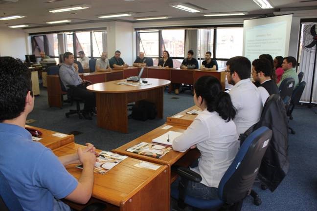 Alunos da Faculdade de Tecnologia (FTEC) participam de palestra no CREA-RS