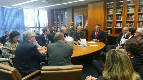 Audiência de conciliação discute RJU de servidores de Conselhos do RS