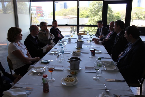 PUC recebe CREA-RS em reunião almoço