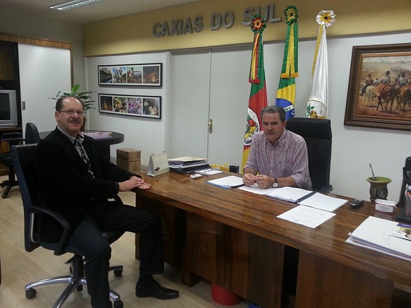 Prefeito de Caxias recebe o coordenador do CDER-RS