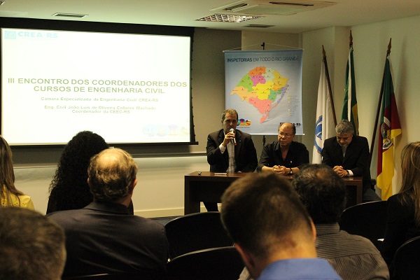 Encontro com coordenadores de cursos de Engenharia