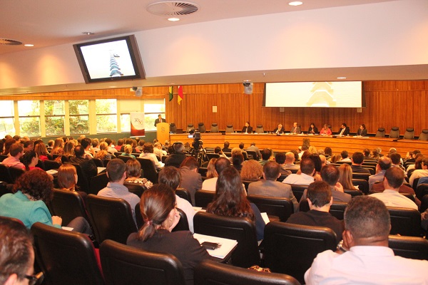 Lei 8.666: pontos positivos e propostas de melhorias foram foco de debate