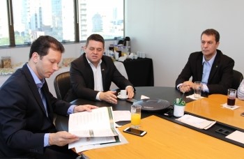 Senge e CREA apresentam contribuições técnicas ao deputado Nelson Marchezan Jr