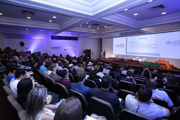 Senge promove amplo debate sobre os desafios do saneamento