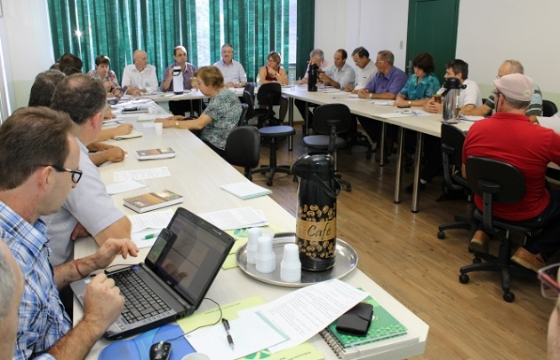 CREA-RS participa na Fetag sobre discussão do uso consciente de agrotóxicos