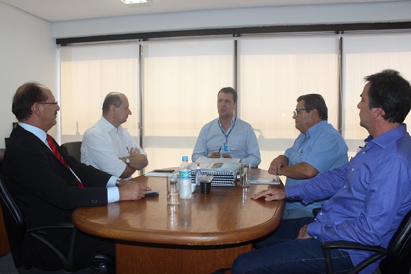 Dep. Estadual Elton Weber em visita ao CREA-RS