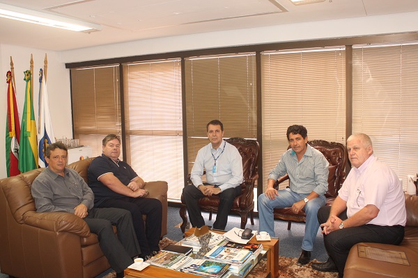 Representantes da AEA visitam o CREA-RS