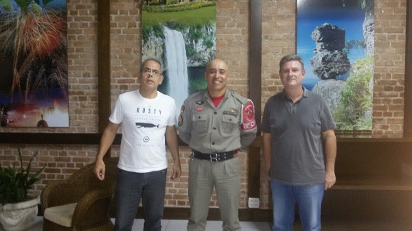 Inspetores de Canela/Gramado reúnem-se com sargento do Corpo de Bombeiros