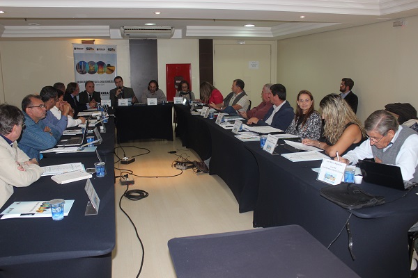 Coordenação Nacional de Engenharia Florestal reunida em Porto Alegre esta semana