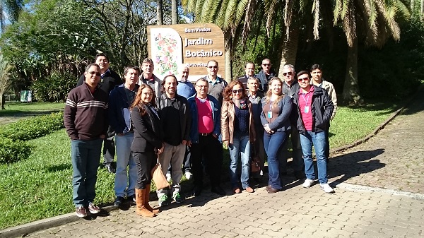 Engenheiros Florestais realizam visita técnica ao Jardim Botânico da Capital