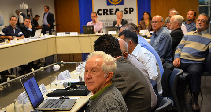 Câmaras de Geologia e Minas reunidas em São Paulo