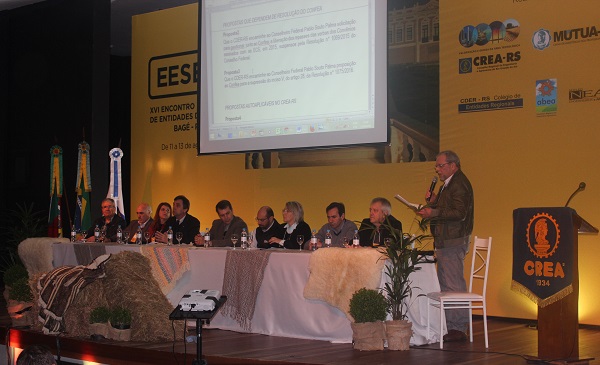 Carta de Bagé encerra evento das entidades de classe do CREA-RS