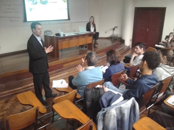 Presidente do CREA-RS palestra para alunos da Eng. de Energia da UFRGS