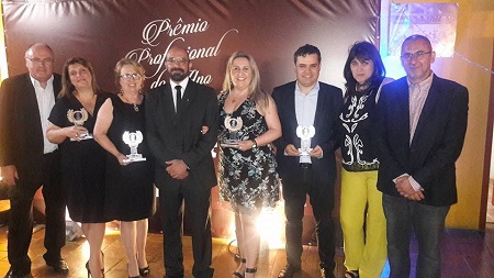 Neab homenageia CREA-RS em premiação