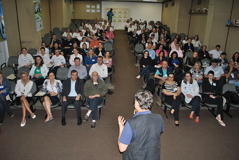 Força-tarefa do MPT entrega notificações ao hospital Tacchini em Bento Gonçalves
