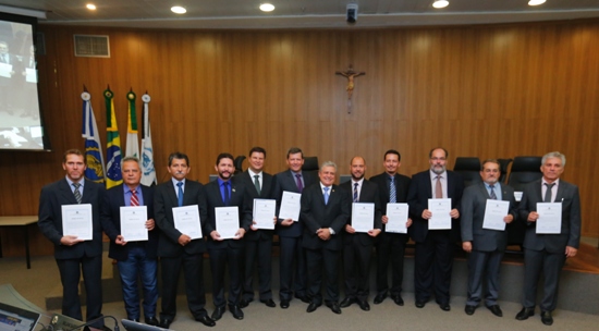 Confea dá posse a novos conselheiros que assumem mandato 2017-2019
