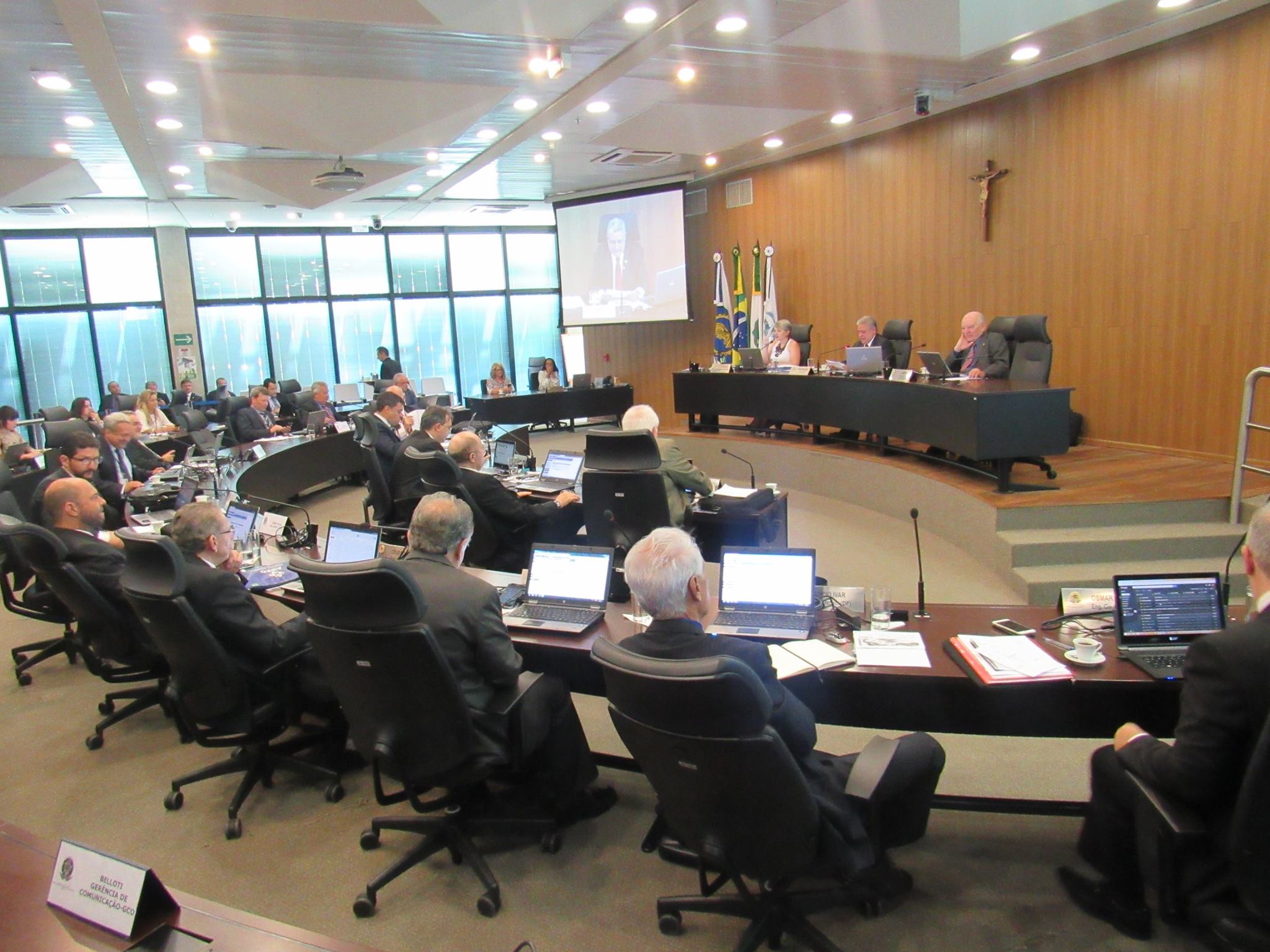 Primeira Sessão Plenária do ano define composição das comissões do Confea