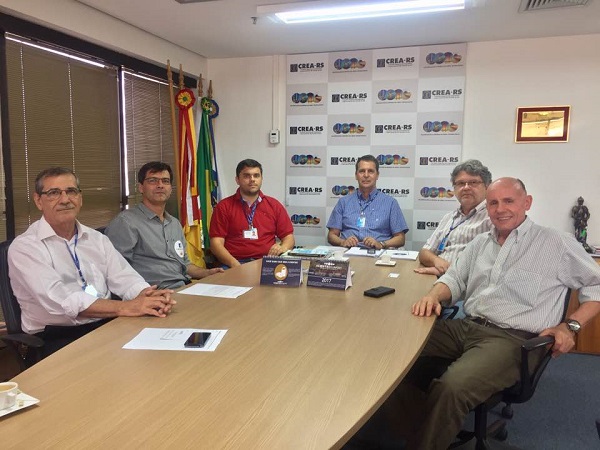 CREA-RS recebe comissão da Cientec