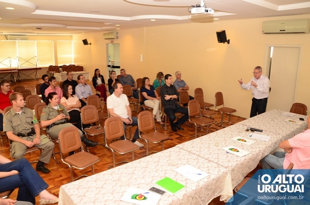 Inspetoria do CREA-RS participa de Assembleia do Consepro/FW