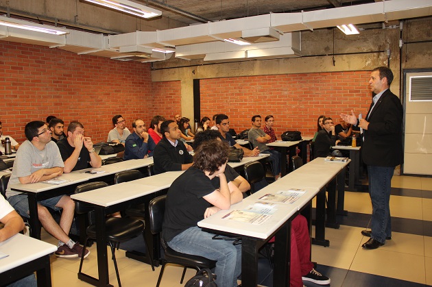 CREA-RS realiza palestra para estudantes da PUCRS