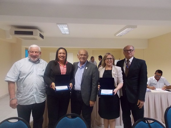 Coordenadores nacionais da Câmara Especializada de Eng Civil são homenageados
