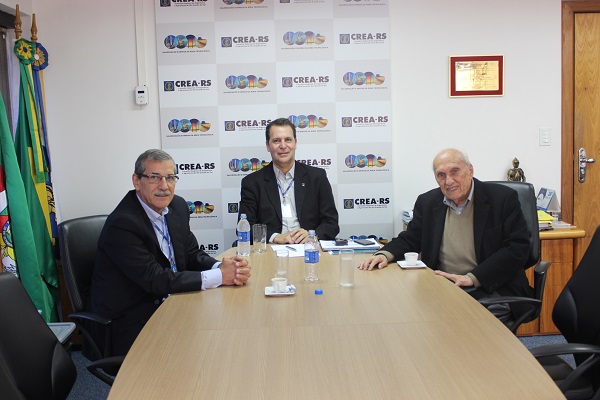 CREA-RS recebe a visita do presidente da Sergs