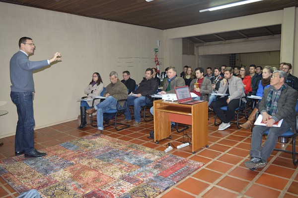 Profissionais de Santa Rosa participam de treinamento de ART