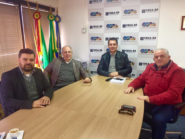 Conselheiros federais visitam CREA-RS