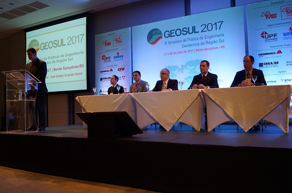 GeoSUL 2017 reúne centenas de profissionais para debates