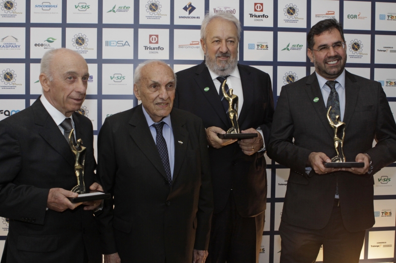 Sergs realiza premiação do Engenheiro do Ano 2017
