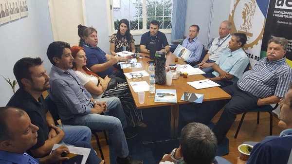 Zonais Sinos, Litoral e Noroeste realizam suas últimas reuniões de 2017