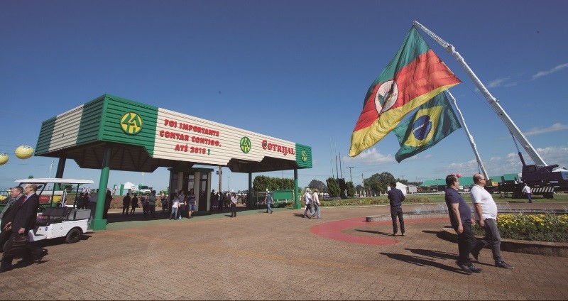 CREA-RS realiza Blitz de Fiscalização na Expodireto