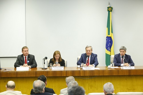 Confea participa da definição da agenda 2018 da Frente Parlamentar