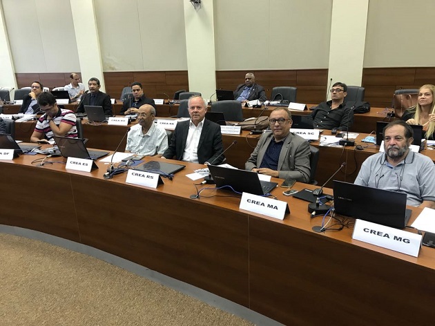 Coordenadores da Eng. de Segurança do Trabalho reunidos em Goiânia