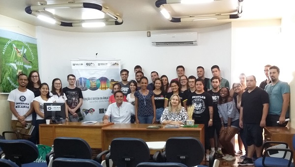 Alunos da Unipampa visitam Inspetoria do CREA-RS em Alegrete