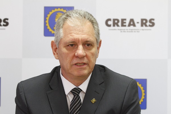 Eng. Gustavo Lange assume como vice-presidente no exercício da Presidência