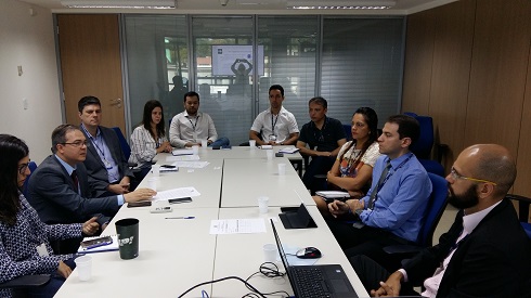 Registro Profissional na palma da mão
