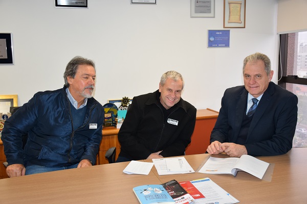 Representantes da Universidade Católica de Pelotas visitam o Conselho