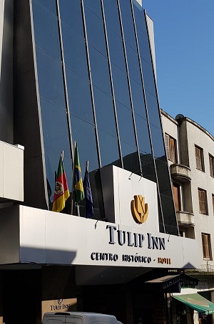 Serviços em elevador sinistrado em Porto Alegre estavam cobertos por ART
