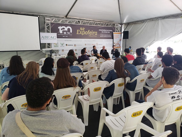 Crea e Senge presentes na 38ª Semana Acadêmica de Engenharia Agrícola da UFPEL